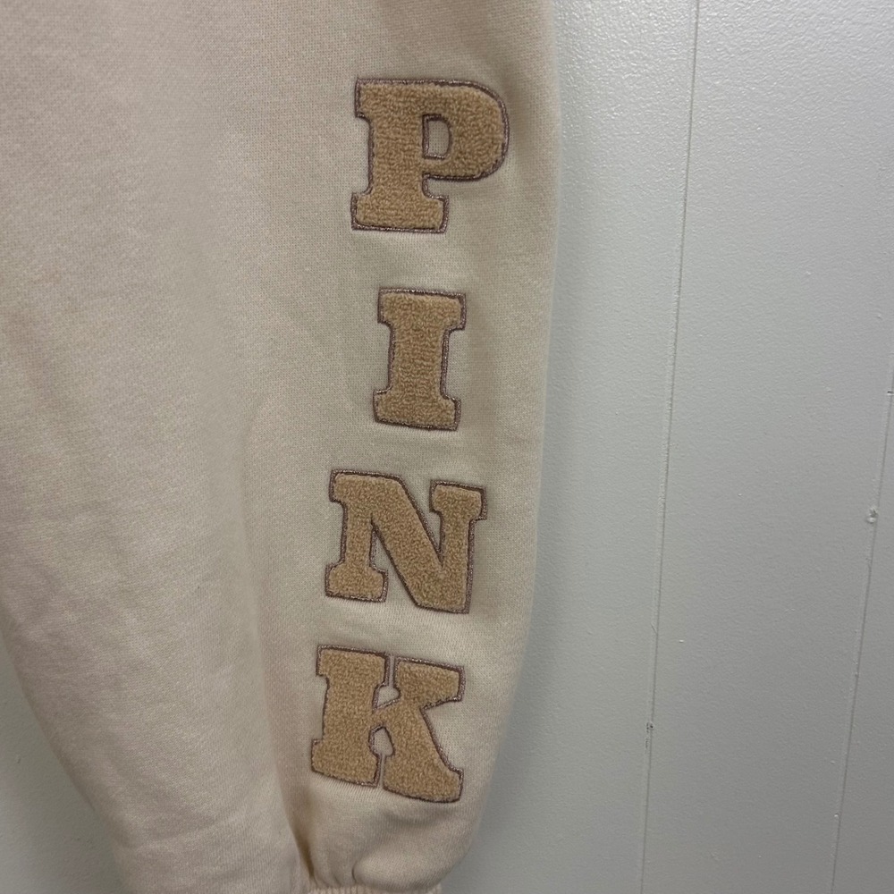 Victoria's Secret PINK Cream Fleece Joggers Chenille Logo Sweatpants Large - Picture 7 of 11